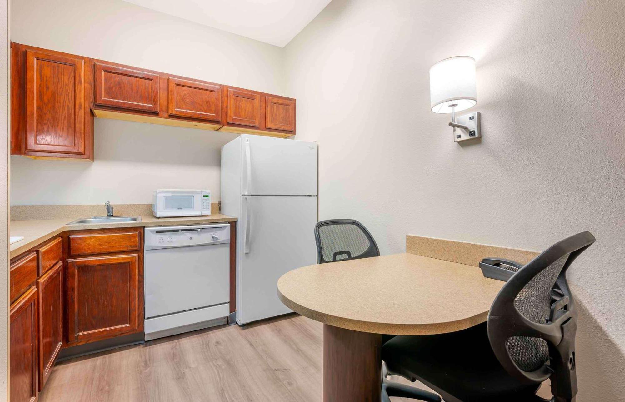 Extended Stay America Suites - Indianapolis - Airport - W Southern Ave Bagian luar foto