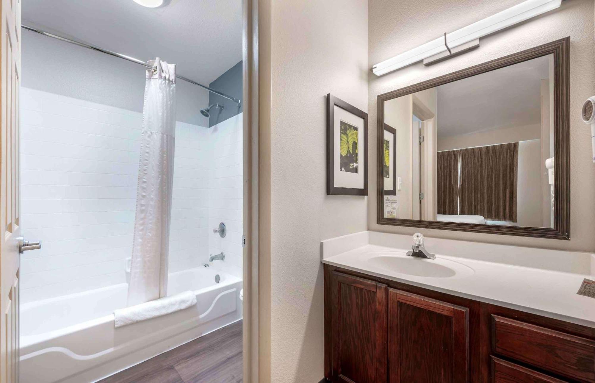 Extended Stay America Suites - Indianapolis - Airport - W Southern Ave Bagian luar foto