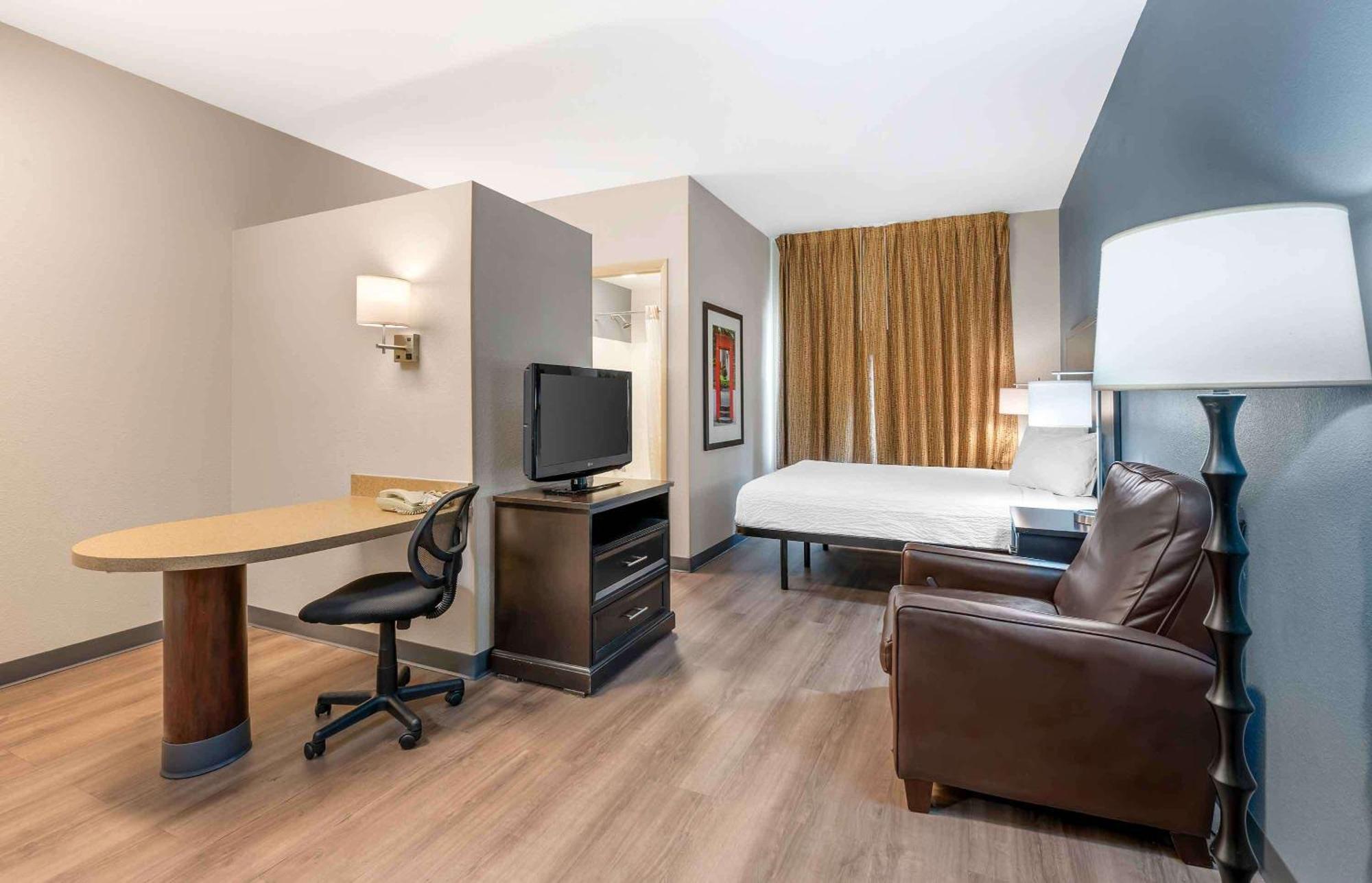 Extended Stay America Suites - Indianapolis - Airport - W Southern Ave Bagian luar foto